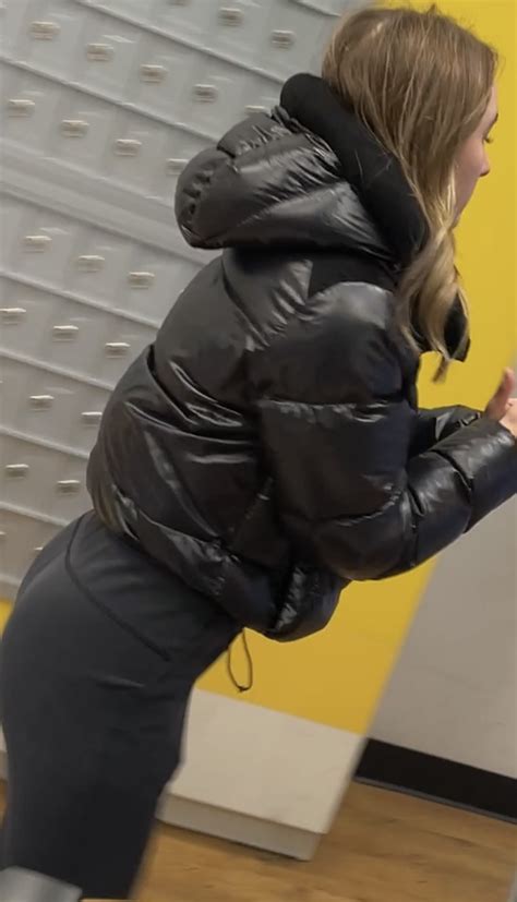 Slim Blonde Body And Butt In Grey Pants Oc Spandex Leggings Yoga Pants Forum