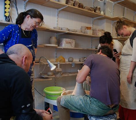 Stages de tournage céramique à Paris Rémi Fontaine ceramic