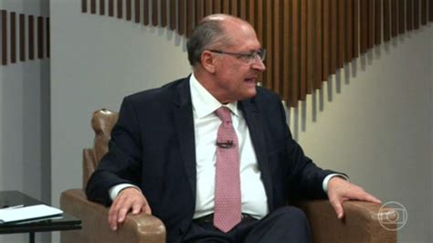 Alckmin diz que PEC do Bolsa Família está associada à construção de