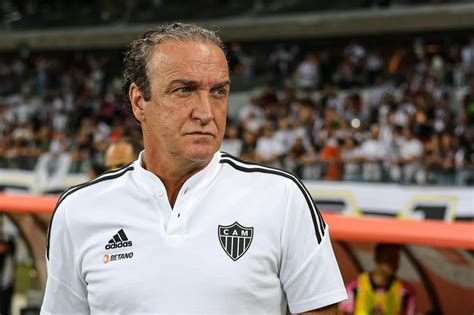 Cuca Supera Tel Santana Em N Mero De Jogos No Comando Do Atl Tico Mg