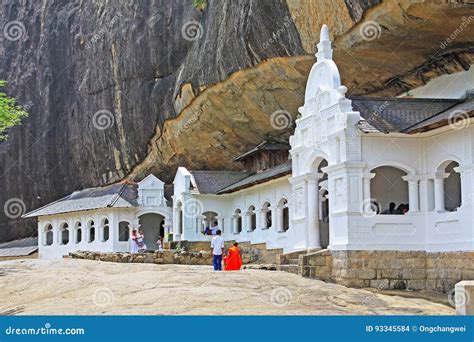 Templo De La Cueva De Dambulla Patrimonio Mundial De La Unesco De Sri