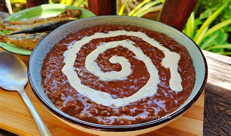 Champorado - Sweet Filipino Chocolate Rice Porridge - Yummy Kitchen