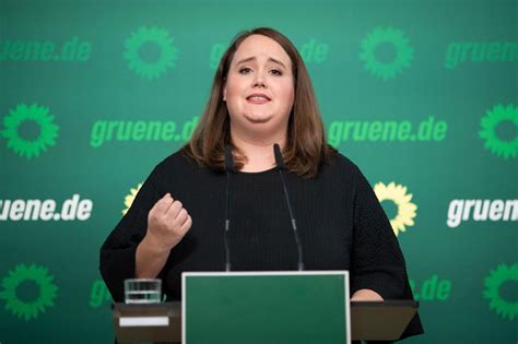 Durchschnittsrente Kenn Ich Nicht Ricarda Lang Blamiert Sich Bei