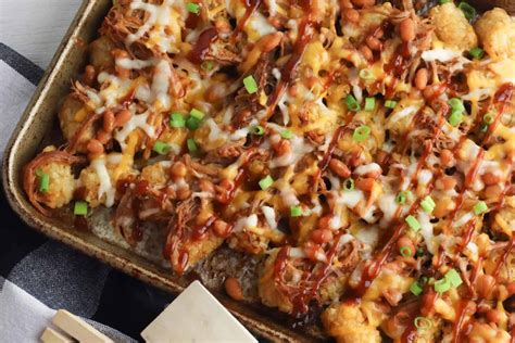 Easy Loaded Pulled Pork Tater Tot Nachos Totchos