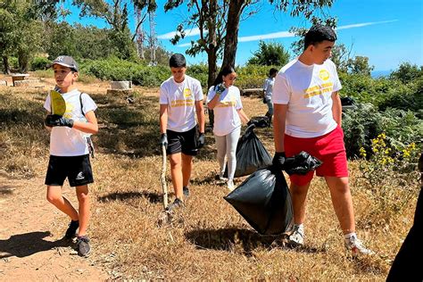 La Juventud De Ceuta Ya Moviliza A Setenta Participantes Para Limpiar