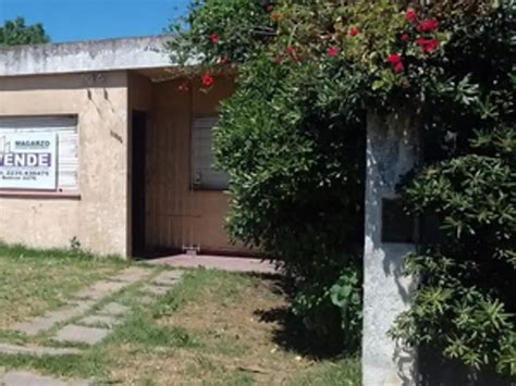 Venta Casa Dormitorios M Cochera Mayo Barrio