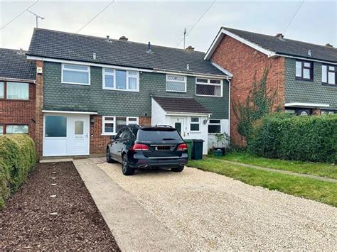 3 Bed End Terrace House For Sale In Beadon Drive Braintree Cm7 £