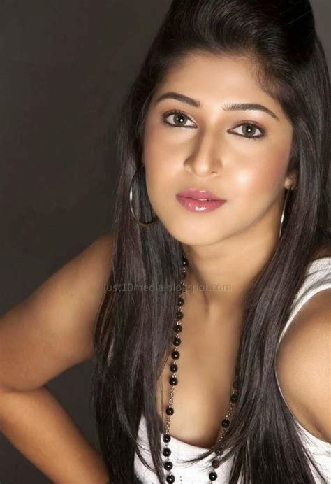 Actress Sonarika Bhadoria Profile Biography And Photo Veethi