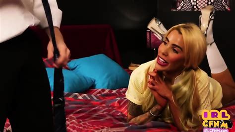 Amateur CFNM MILF Sucks And Takes Load Straight Into Mouth