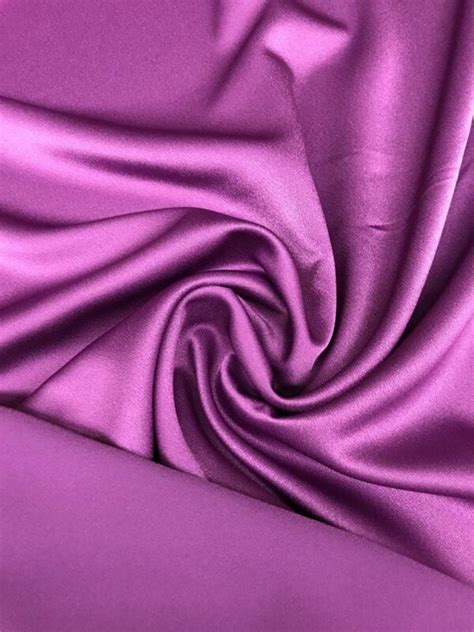 Tissu crêpe envers satin Pegaz Violet Papin Tissus