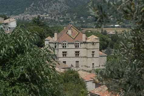 Le Château du XVIe de Château Arnoux Château Arnoux Saint Auban