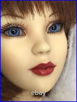 16 Tonner Fashion Doll Lady G Resin LTD 125 Inserted Eyes Brunette Nude