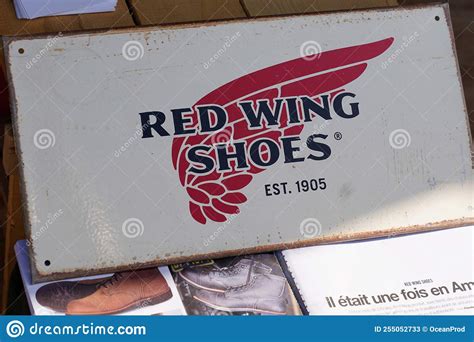 Red Wing Shoes Logo Sign and Brand Text on Store Facade Clothing Shop ...