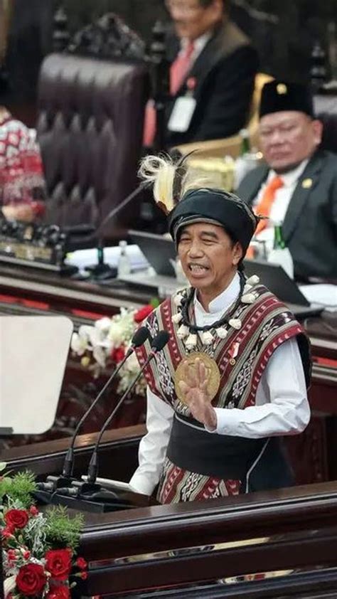 Hadiri Sidang Tahunan Mpr Jokowi Pakai Baju Adat Daerah Sabu