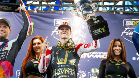 Rookies Romp Jett Lawrence Haiden Deegan Win Smx Titles Chase Sexton