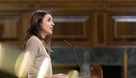 Irene Montero muy crítica con Ana Obregón por alquilar un vientre Es