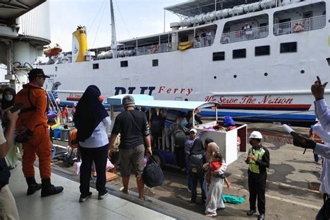 Profil Dan Sejarah Pelabuhan Tanjung Perak Surabaya