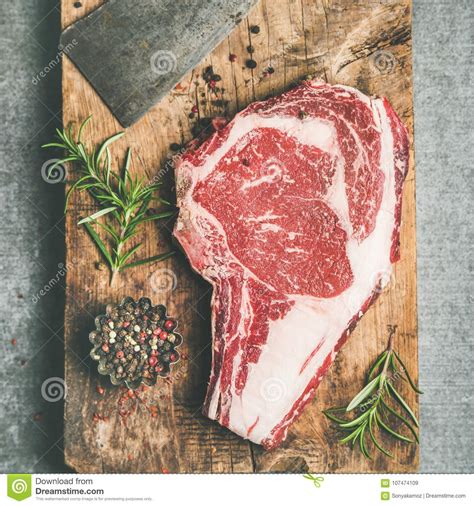 Nervure Oeil De Bifteck De Viande De Boeuf Et Couteau Principaux Crus