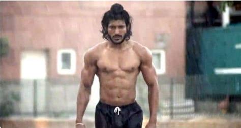 Farhan Akhtar Body Transformation