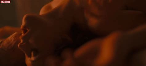 Claire Foy Nude Pics Page 1