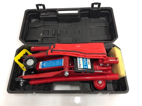 John Pye Auctions TOPTECH 2 TON TROLLEY JACK COMBINATION KIT