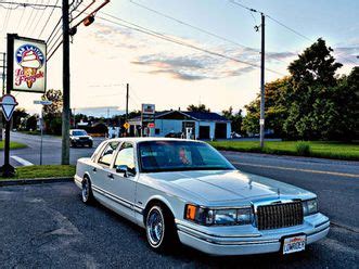 LINCOLN TOWN CAR 1994 Lincoln Town Car Bagged Lowrider Cars Trucks