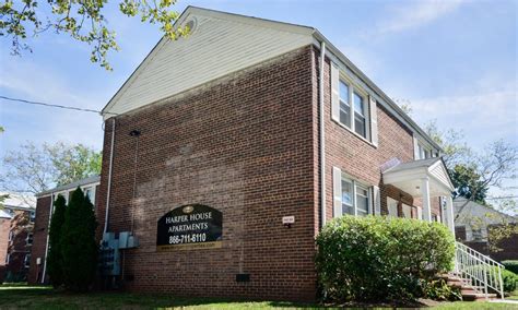 Highland Park, NJ Apartments near Edison | Harper House Apartment Homes