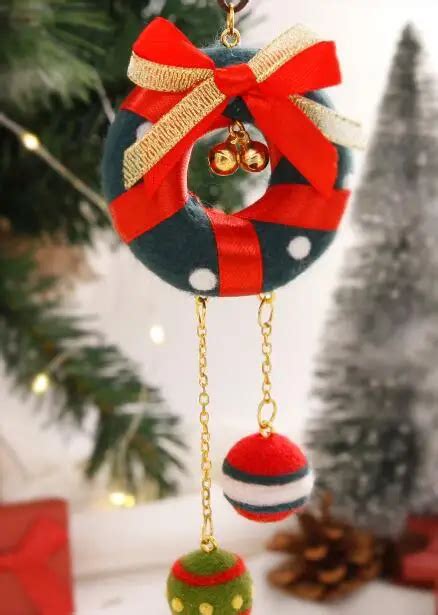 Christmas Wreath Wool Needlepoint Kit Wool Felt Needle Felting Pendant