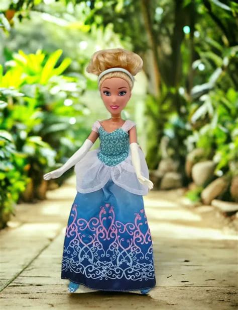 Disney Princess Cinderella Doll Royal Shimmer Dresssed Barbie Doll