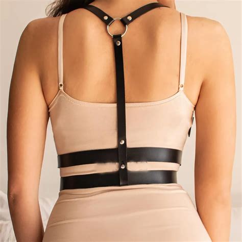 Soutien gorge Lingerie érotique en cuir pour adultes jarretelles Sexy tendance pour femmes