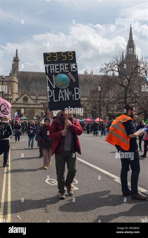 Londres Reino Unido En El D A De La Tierra Un Activista Por El