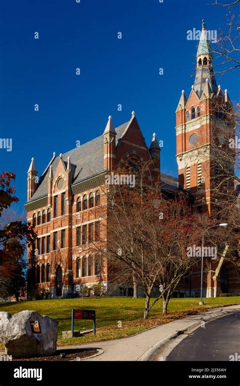 University Of Dayton Logo Hi Res Stock Photography And Images Alamy