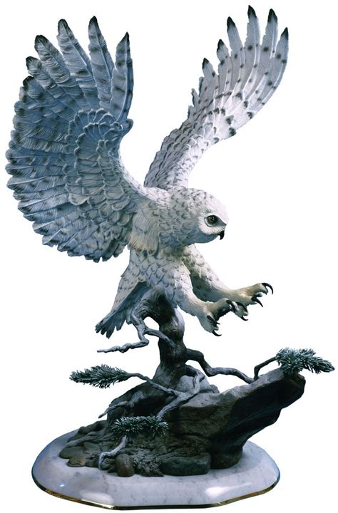 Majestic Snowy Owl Sculpture