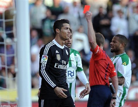 Video: Cristiano Ronaldo Red Card - Hit & Punches an Cordoba Player (La ...