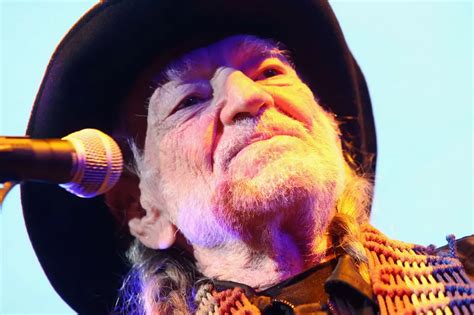 Five Reasons Willie Nelson Should Be In The Rock Hall Of Fame