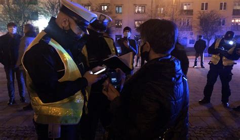 Policja kieruje do sądu wnioski o ukaranie protestujących w obronie