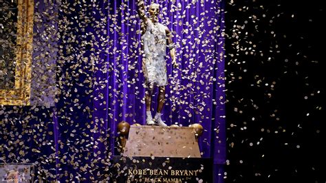 Lakers Unveil Bronze Statue Of Kobe Bryant Firstcoastnews