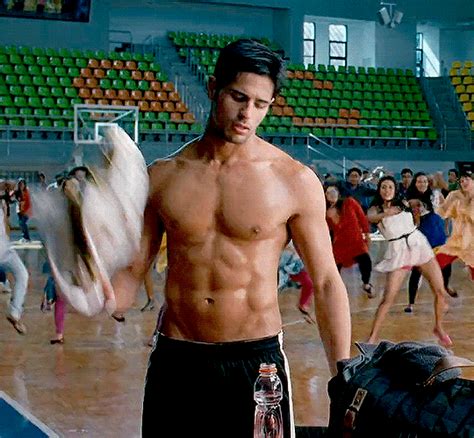 Shirtless Bollywood Men Sexy Sid S Ai Fakes Not As Hot As The Real Thing Sidharth Malhotra