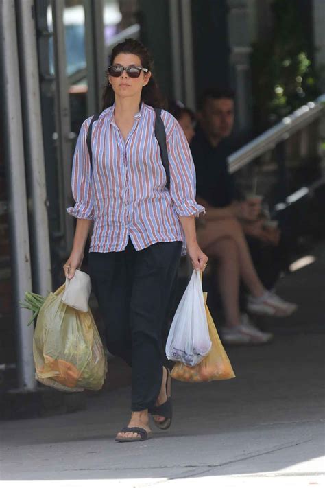 Marisa Tomei Shopping in New York CIty, August 2015 – celebsla.com