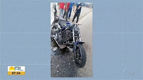 V Deo Mostra Acidente Entre Nibus E Moto Na Av Durval De G Es