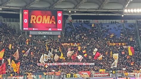 Roma La Curva Sud Sostiene Pellegrini Nel Bene O Nel Male Il