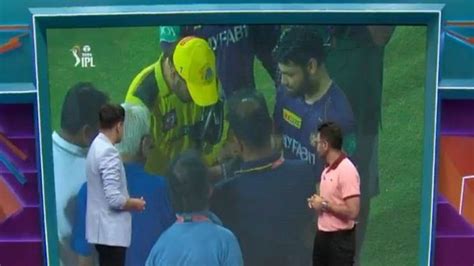 Rinku Singh Gets Autograph From MS Dhoni After KKR Beat CSK At Chepauk