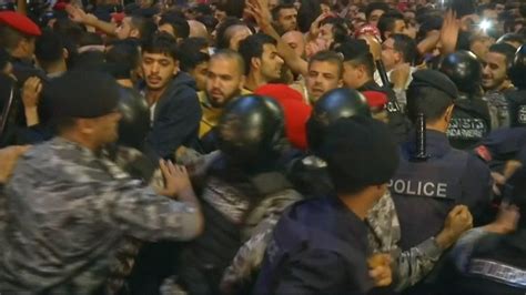 Jordanians Vow To Continue Protests Demand New Approach Video