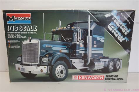 Monogram Kenworth W Aerodyne Conventional Model Kit