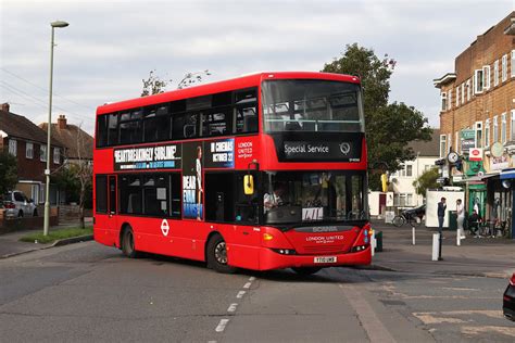 Rare Working Route 411 London United SP40166 YT10UWB Flickr