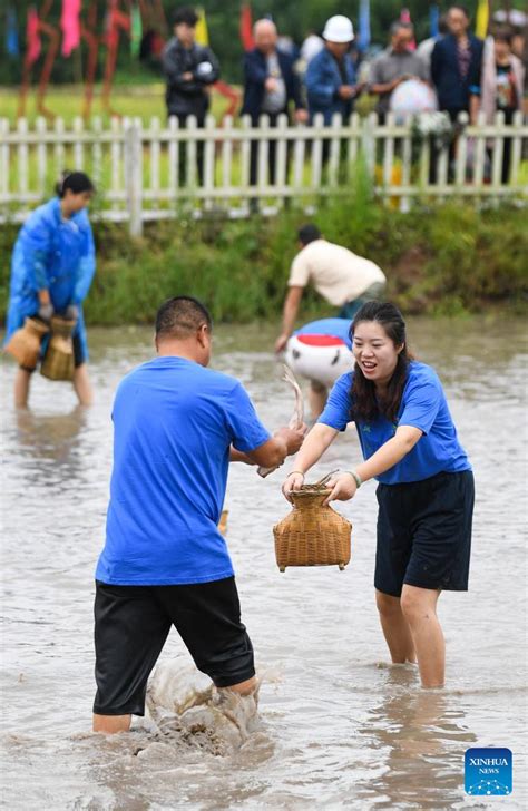 Activities Held During 6th Chinese Farmers Harvest Festival Xinhua