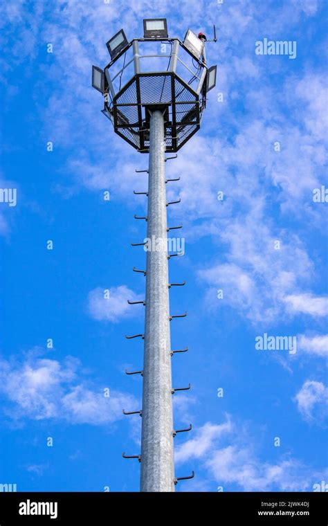 Light Pole Ladder Hi Res Stock Photography And Images Alamy