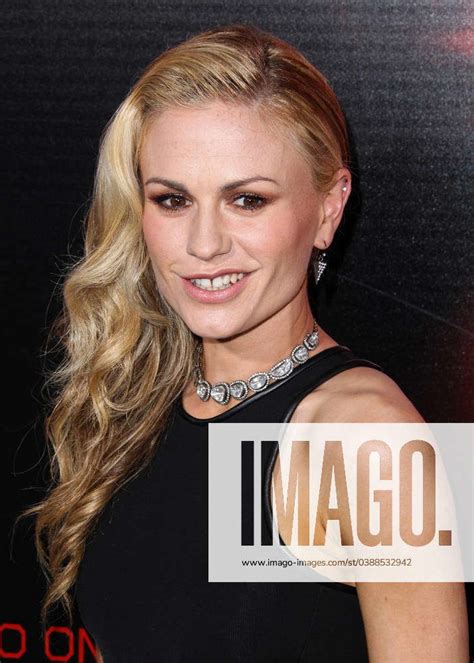 Anna Paquin Attends The Premiere Of Hbo S True Blood At Arclight