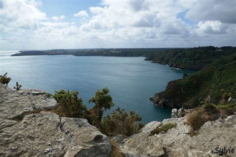 Sur le sentier des falaises de Plouha Côtes d Armor Bretagne