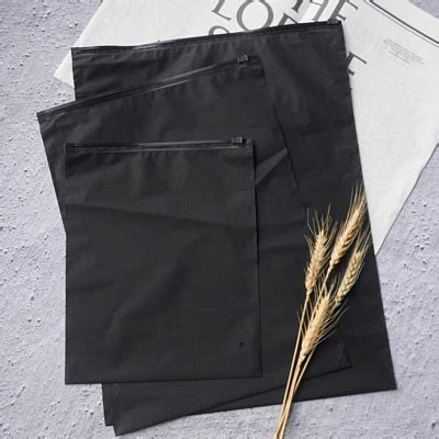 Черные пакеты слайдеры с бегунком - купит в Москве - pack-craft.ru
